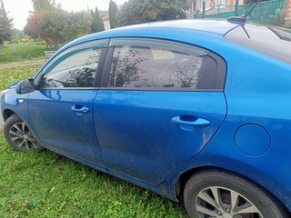 2017 Kia Rio III Рестайлинг, синий, 770000 рублей, вид 4