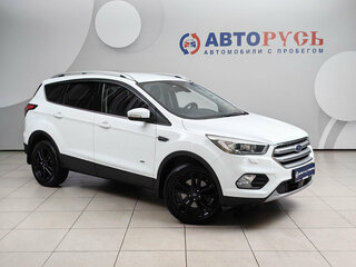 2019 Ford Kuga II Рестайлинг, белый, 1425000 рублей, вид 1