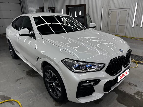 2021 BMW X6 40i III (G06), белый, 8590000 рублей