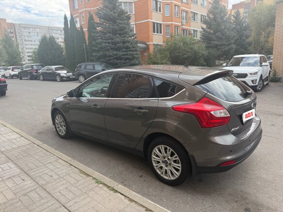 2012 Ford Focus III, коричневый, 750000 рублей - вид 1