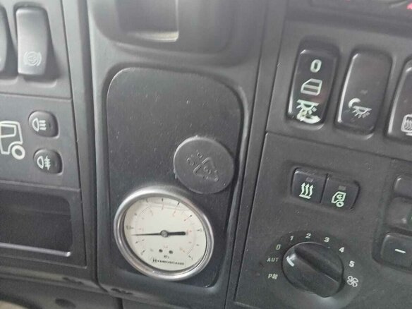 2009 Scania 4-Series, белый, 5000000 рублей - вид 15