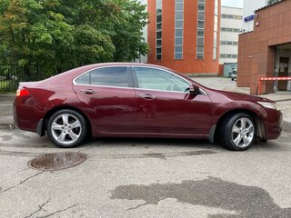 2011 Honda Accord VIII Рестайлинг, красный, 1100000 рублей, вид 2