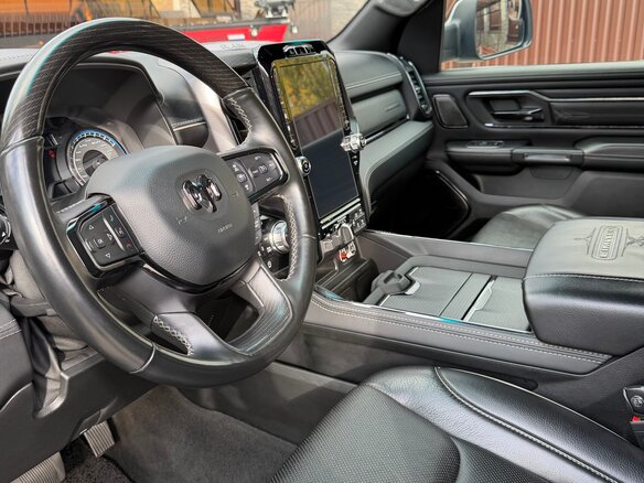 2021 Ram 1500 Crew Cab eTorque V, серый, 7500000 рублей - вид 6