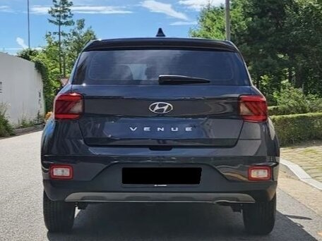 2023 Hyundai Venue I, серый, 1850000 рублей, вид 5