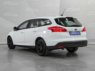 2017 Ford Focus III Рестайлинг, белый, 899000 рублей, вид 3