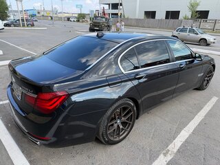 2015 BMW 7 серии Long 750Li xDrive V (F01/F02/F04) Рестайлинг, чёрный, 2869000 рублей, вид 5