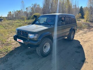 1998 Mitsubishi Pajero II Рестайлинг, зелёный, 800000 рублей, вид 1