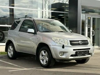 2004 Toyota RAV4 II (XA20) Рестайлинг, серебристый, 700000 рублей, вид 1
