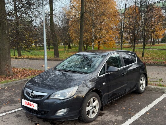 2011 Opel Astra J, чёрный