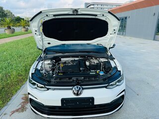 2022 Volkswagen Golf VIII, белый, 2450000 рублей, вид 5