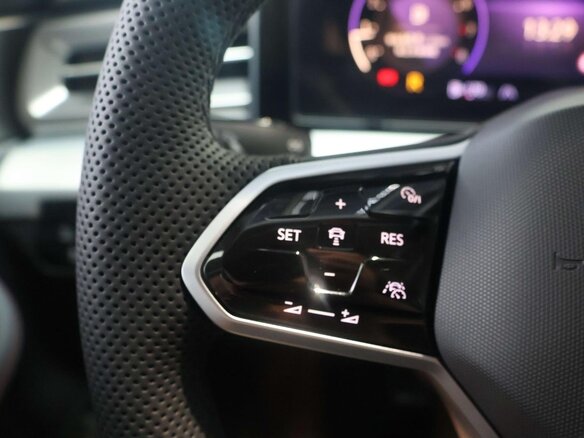 2023 Volkswagen Lamando L II, серый, 1750000 рублей - вид 11