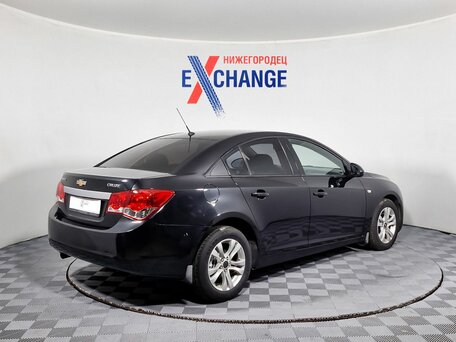 2011 Chevrolet Cruze I, чёрный, 545000 рублей, вид 5