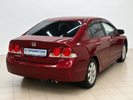 2008 Honda Civic VIII, красный, 605000 рублей, вид 4