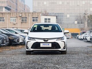 2025 Toyota Corolla XII (E210), белый, 2260000 рублей, вид 2