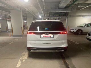 2022 Kia Carnival IV, белый, 4700000 рублей, вид 4