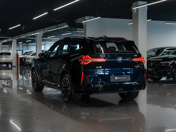 2026 BMW X3 Long 30L xDrive IV (G45/G48), чёрный, 6900000 рублей - вид 4