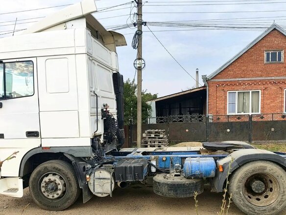 1999 DAF 95XF, белый, 1200000 рублей - вид 4