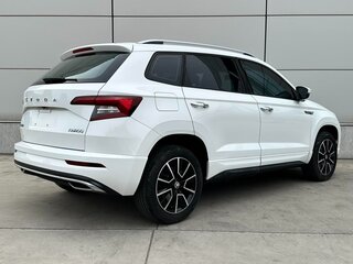 2022 Skoda Karoq I Рестайлинг, белый, 1530000 рублей, вид 4