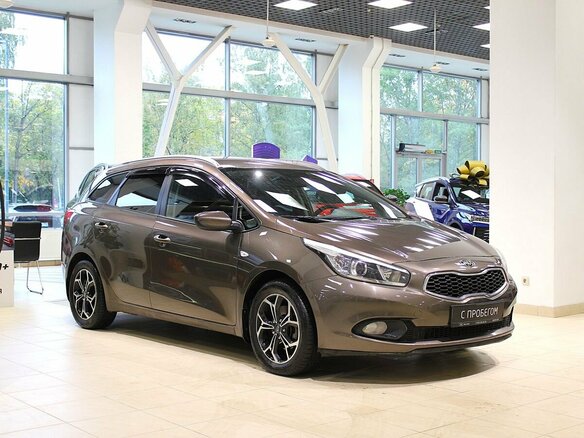 2013 Kia Ceed II, коричневый, 890000 рублей - вид 2