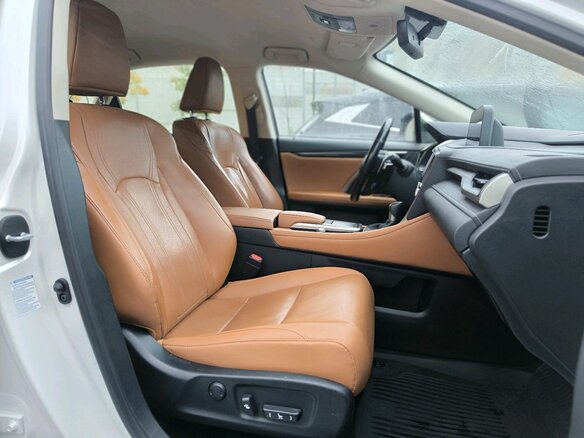 2021 Lexus RX 300 IV Рестайлинг, белый, 4600000 рублей - вид 7