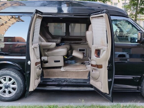 2011 Chevrolet Express II, чёрный, 3850000 рублей - вид 7