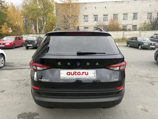 2021 Skoda Kodiaq I, чёрный, 3247000 рублей, вид 3