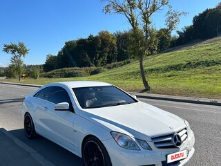 2011 Mercedes-Benz E-Класс 250 5G-Tronic IV (W212, S212, C207), белый, 1310000 рублей, вид 3