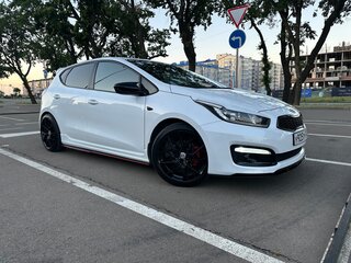 2018 Kia Ceed II Рестайлинг, белый, 1610000 рублей, вид 2