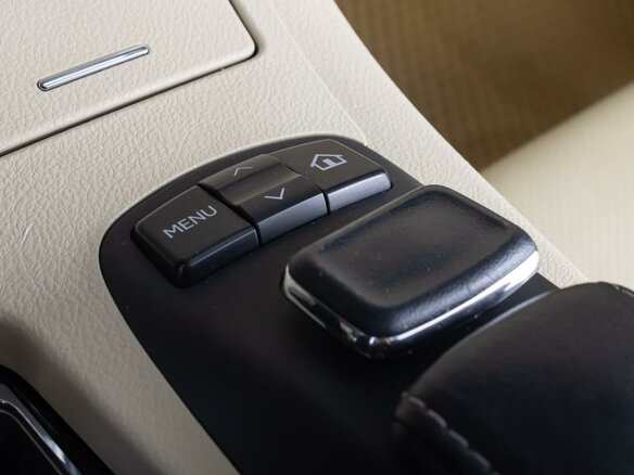 2014 Lexus ES 250 VI, коричневый, 1799000 рублей - вид 26