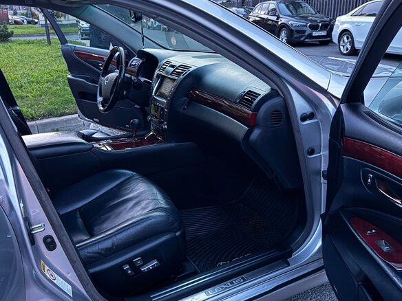 2007 Lexus LS Long 460 L IV, серебристый, 900000 рублей - вид 17