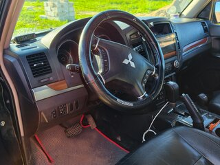 2007 Mitsubishi Pajero IV, чёрный, 2200000 рублей, вид 5