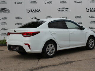 2017 Kia Rio IV, белый, 740000 рублей, вид 5