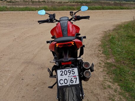 2021 Ducati Monster 937, красный, 1015000 рублей, вид 5