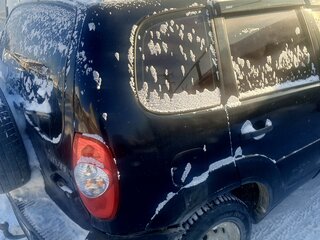 2012 Chevrolet Niva I Рестайлинг, чёрный, 390000 рублей, вид 2