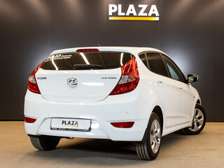 2015 Hyundai Solaris I Рестайлинг, белый, 850000 рублей, вид 3