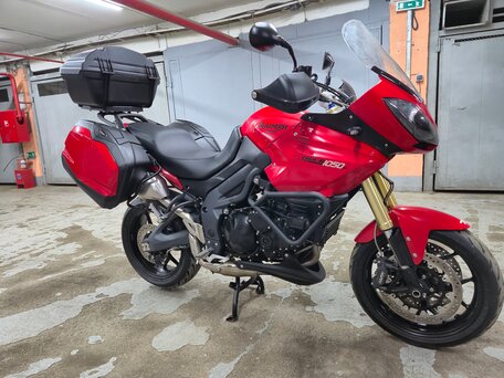 2012 Triumph Tiger 1050, красный, 650000 рублей, вид 1