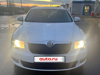 2011 Skoda Superb II, белый, 970000 рублей, вид 3