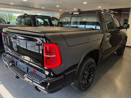 2026 Ram 1500 Crew Cab V Рестайлинг, чёрный, 9790000 рублей, вид 3