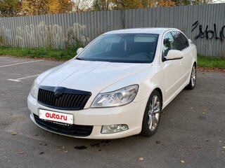 2011 Skoda Octavia II (A5) Рестайлинг, белый, 670000 рублей, вид 3