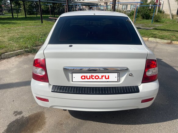 2011 Lada (ВАЗ) Priora I, белый, 248000 рублей - вид 3