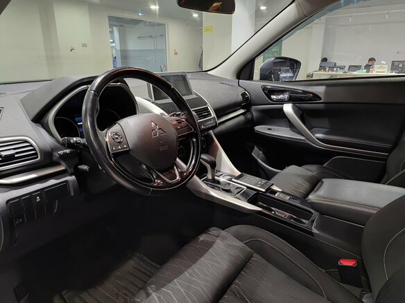 2019 Mitsubishi Eclipse Cross I, серебристый, 1797000 рублей - вид 15