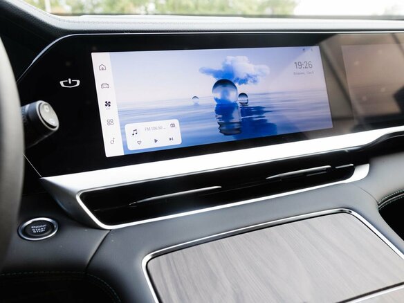 2026 Geely Monjaro I Рестайлинг, серый, 4905990 рублей - вид 19