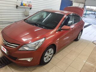 2016 Hyundai Solaris I Рестайлинг, красный, 840000 рублей, вид 3