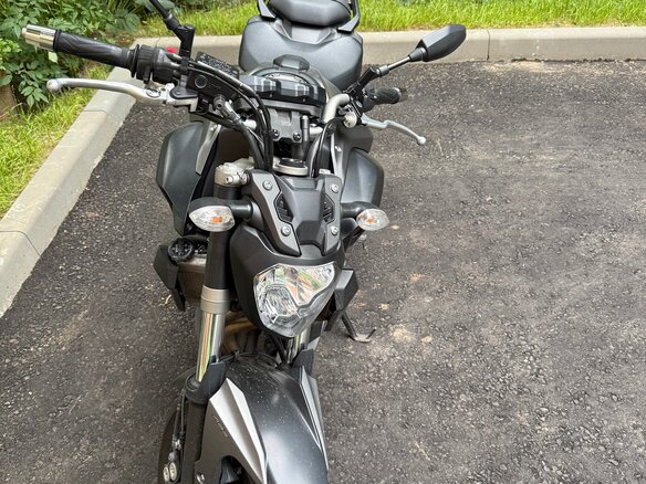 2016 Yamaha MT-07 (FZ-07), серый, 700000 рублей - вид 1