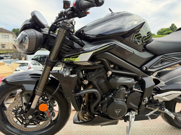 2025 Triumph Street Triple, чёрный, 1299000 рублей - вид 22