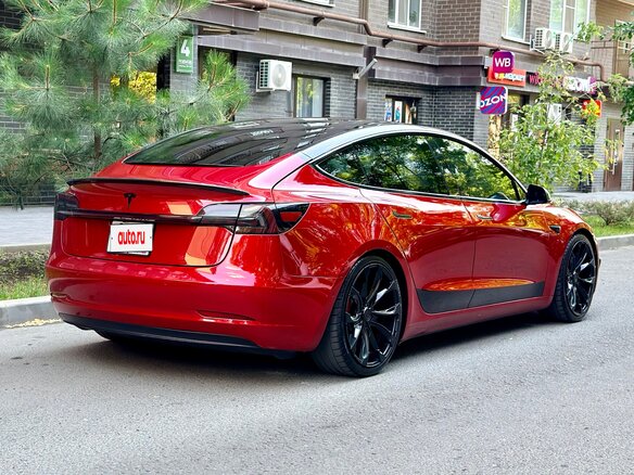 2019 Tesla Model 3 Performance I, красный, 3450000 рублей - вид 4
