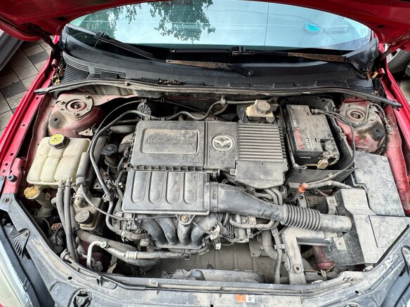 2006 Mazda 3 I (BK) Рестайлинг, красный, 550000 рублей - вид 12
