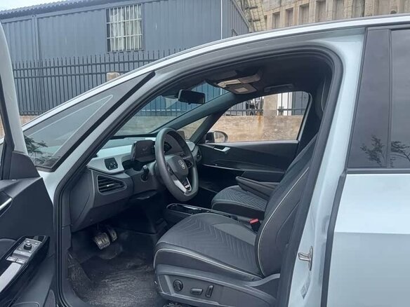 2025 Volkswagen ID.3 57.3 kWh I, белый - вид 6