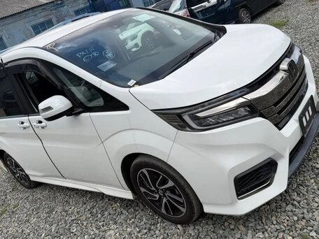 2020 Honda Stepwgn Spada V Рестайлинг, белый, 2090004 рублей, вид 3