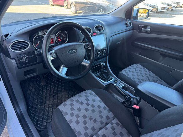 2008 Ford Focus II Рестайлинг, белый, 435000 рублей - вид 11